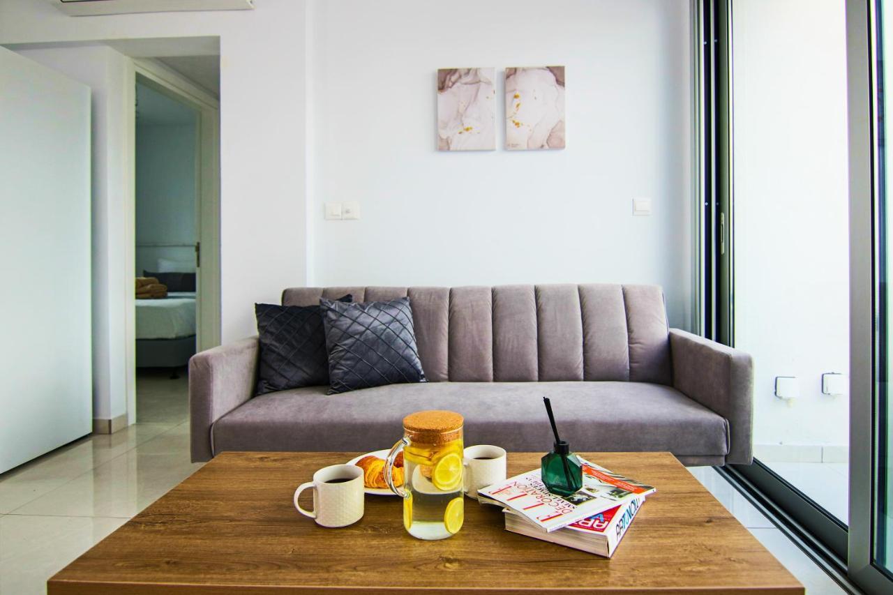 パ フォスPhaedrus Living - Seaside Executive Flat Harbour 101アパートメント エクステリア 写真